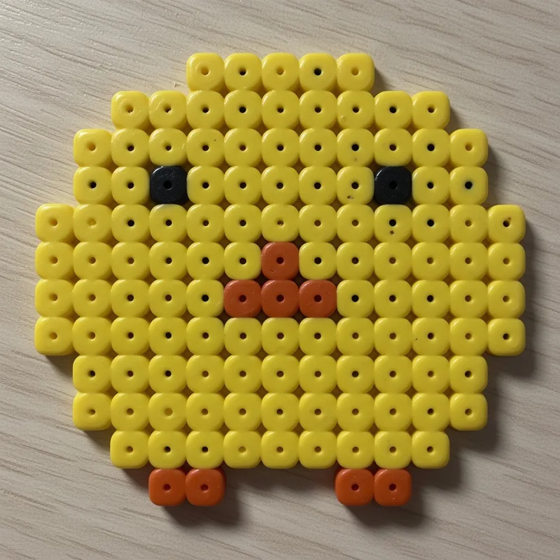 Chick beaded in fuse beads, 29x29 pegs