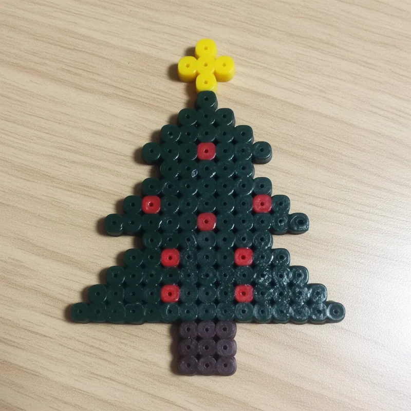 Christmas tree beaded in fuse beads, 29x29 pegs