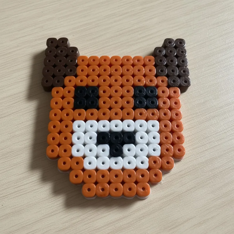 Dog beaded in fuse beads, 29x29 pegs