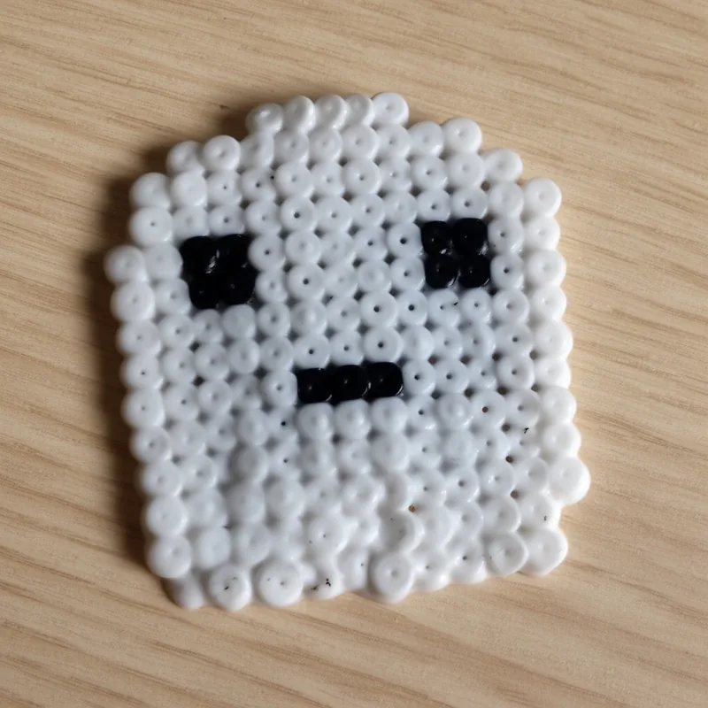 Ghost beaded in fuse beads, 29x29 pegs