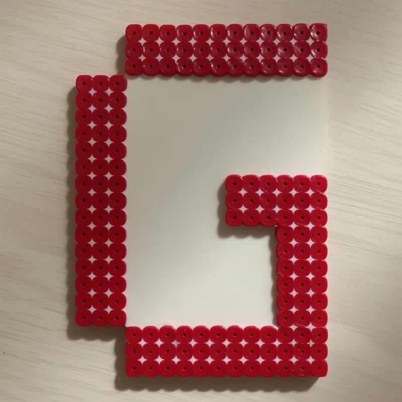 Letter G beaded in fuse beads, 29x29 pegs