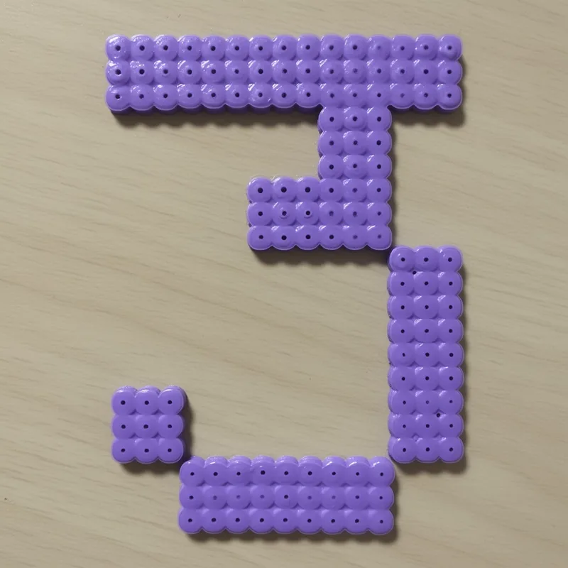 Number 3 beaded in fuse beads, 29x29 pegs
