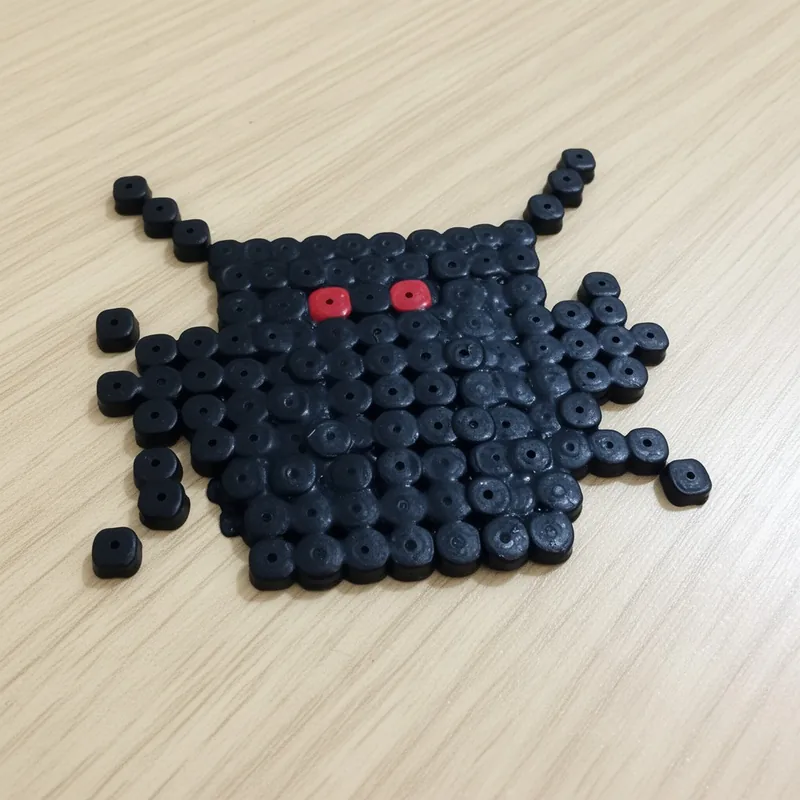 Spider beaded in fuse beads, 29x29 pegs